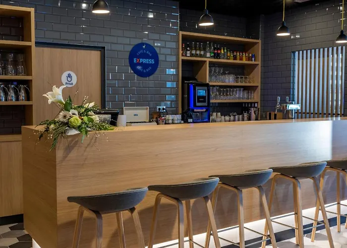 Holiday Inn Express - Nice - Grand Arenas By Ihg