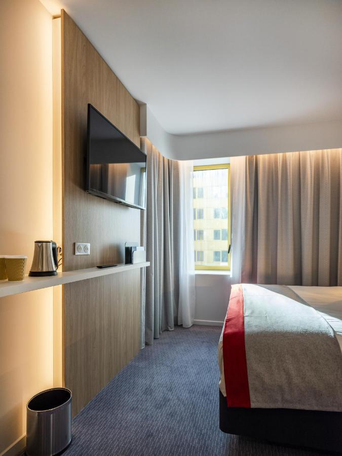 Express - - Grand Arenas By Ihg 3* Nice